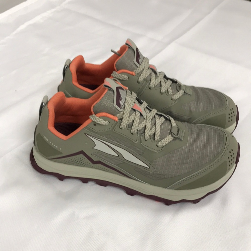 ALTRA Womens  Lone Peak 5 Trail Running Shoe size 8.5 US